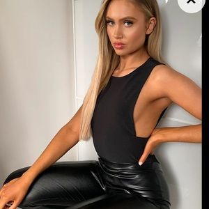 Black bandage crew neck bodysuit